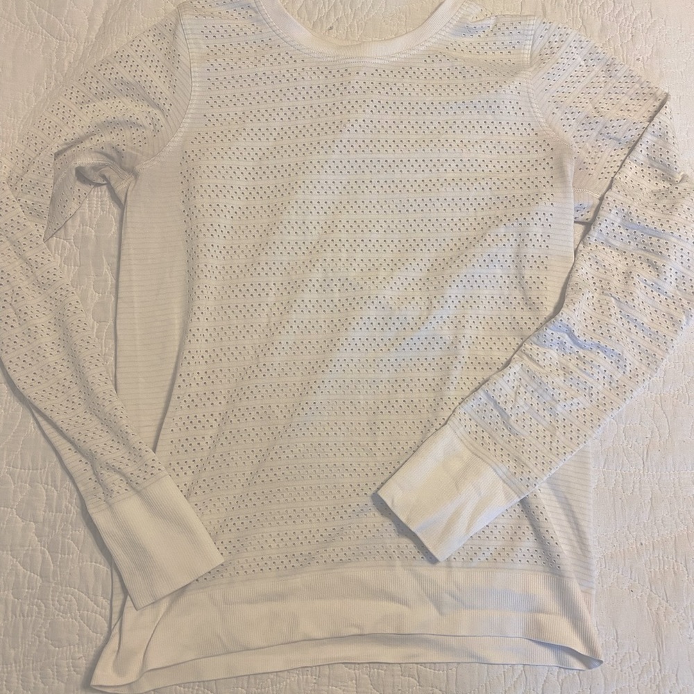 Lululemon long sleeved running top